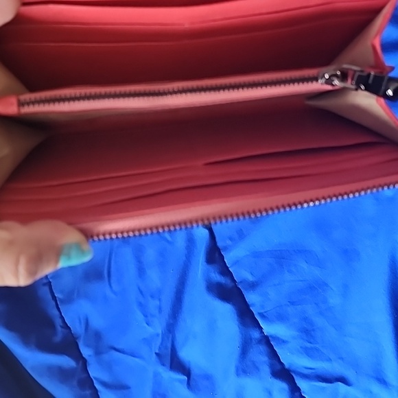 Miu Miu Pink Wallet - Picture 5 of 8